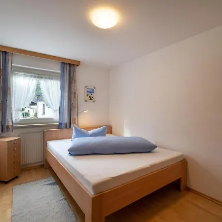 Haus Eberharter شقة