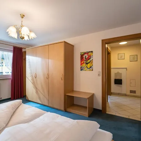 Haus Eberharter مايرهوفن